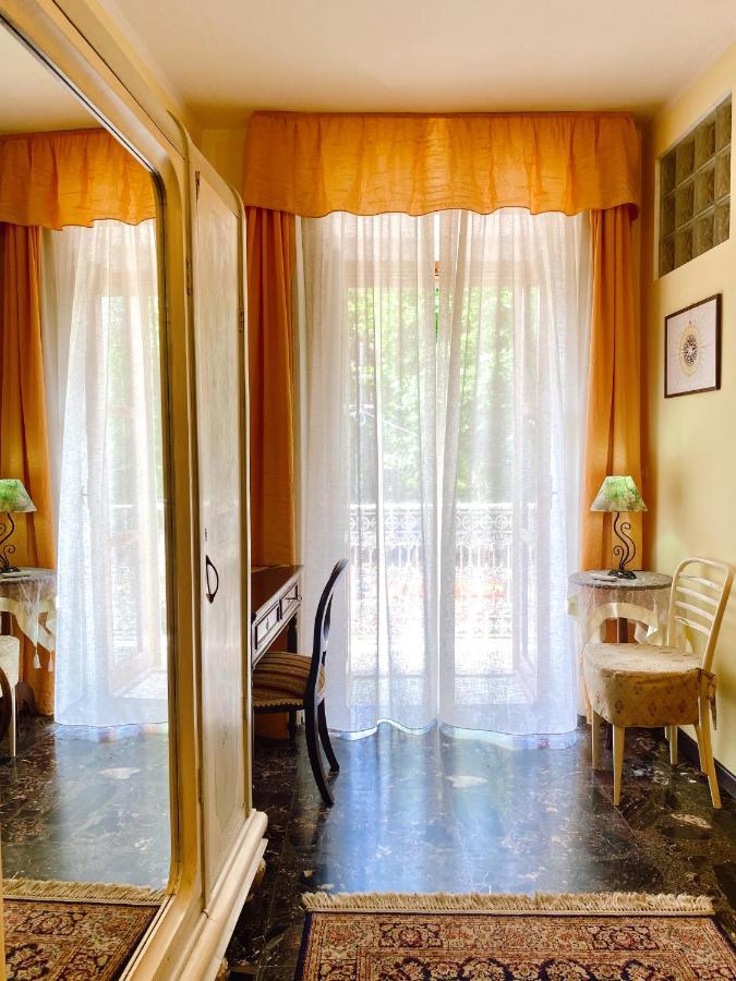 プラーイア・ア・マーレ Al Vecchio Pioppo Bed & Breakfast エクステリア 写真